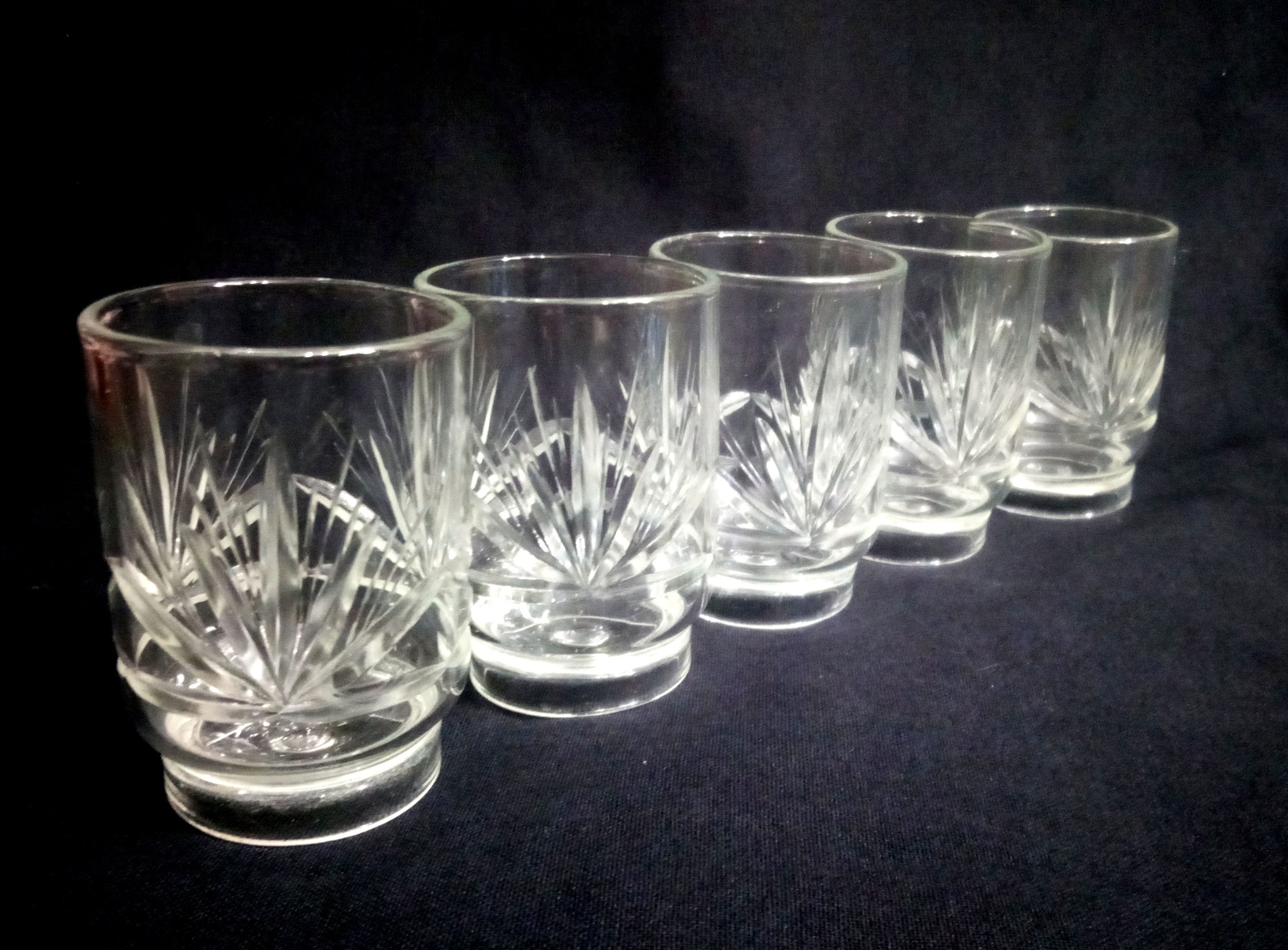 Set of 6 Shot Glasses Shooter 30ml Vodka Stag Party Drink Spirit Liqueur Crystal Set of 6 Shot Glasses Shooter 30ml Vodka Stag Party Drink Spirit Liqueur Crystal