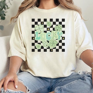Comfort Colors St Patricks Day Shirt Retro St Pattys Day Shirt Vintage Checkered St Patricks Day Shirt Retro Clover Shirt Lucky St Patricks