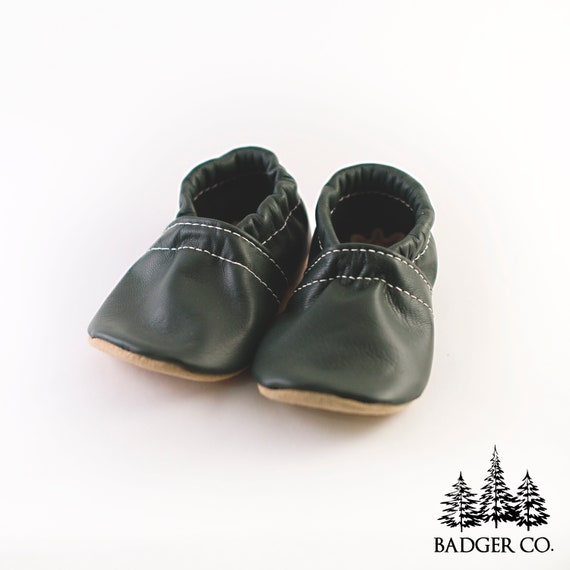 simple baby shoes