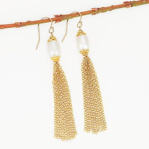 Unique Pearl Earrings, Pearl Statement Earrings, Quirky Wedding Earrings, Gifts for Mom, Pearl Chain Jewelry, Mother&#39;s Day Gift