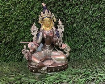 Handgemaakt boeddhistisch beeld van vrouwelijke bodhisattva - groene tara | Perfecte woondecoratie | Traditionele kunst uit de Himalaya