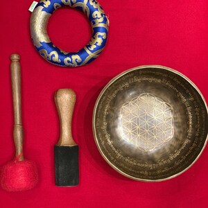 Handmade Singing Bowl with the art of Flower of Life Perfect for Sound bath Hand hammered Tibetan healing bowl