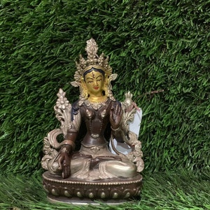 Statua buddista fatta a mano di bodhisattva femminile, tara bianca, decorazione perfetta per la casa e pratiche di meditazione, buddismo