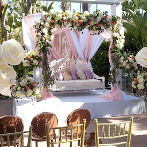 Giant Self- Standing White Roses / Giant Flowers / Wedding Decor/ Props for photo shoots / Large Roses / White Rose / Salon Decor / Rose