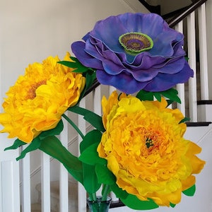 Giant self-standing foam flowers \ huge flowers\ giant anemones\ giant peonies\
