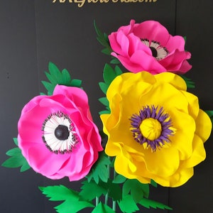 Giant self-standing flowers