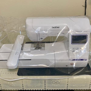 Dust Cover for Brother SE600 and SE700 WxDxH = 21&quot;x 8.5&quot;x 12&quot; with Pockets