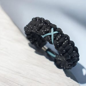 Awareness Survival Reflective Armband, Armband für eine Sache, Paracord Awareness Ribbon Armband, Armband für Eierstockkrebs und mehr