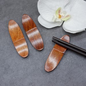 Boat Shape Natural Wooden Chopstick Rest, Luxury Wood Chopstick or Spoon Fork Holders for Home Decor, Decorative Luxury Gift for New Year