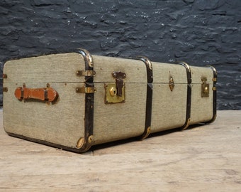 Vintage Banded Travel Trunk / Chest ~ Decorative Interior Design & Storage ~ Bedroom Living Room Hallway ~ Boot Box Toy Chest