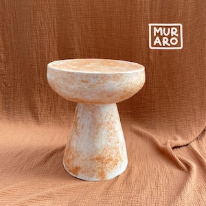 Handgjort keramiskt accentbord: Boho terrakottapall