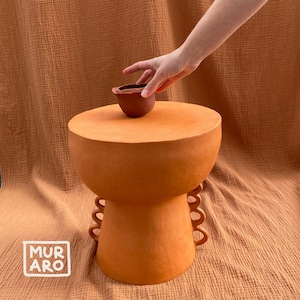 Handgjord terrakottapall: Boho keramiskt soffbord
