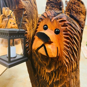 3ft cedar bear chainsaw carving with welcome sign  * *