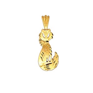 14k Yellow Gold Scary Cat Pendant.