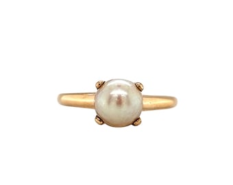 Vintage 10k Yellow Gold Pearl Solitaire Ring. Size 5.25