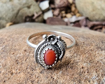 Vintage Coral & Sterling Silver Ring. Size 7.5