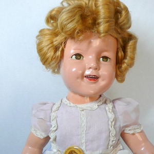 Composición Muñeca Shirley Temple