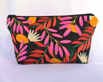 Floral Makeup Bag, Floral Cosmetic Bag, Toiletry Bag, Zip Pouch, Floral Make up Bag, Make-up Bag, Beauty Bag, Cosmetic Pouch, Pencil Case