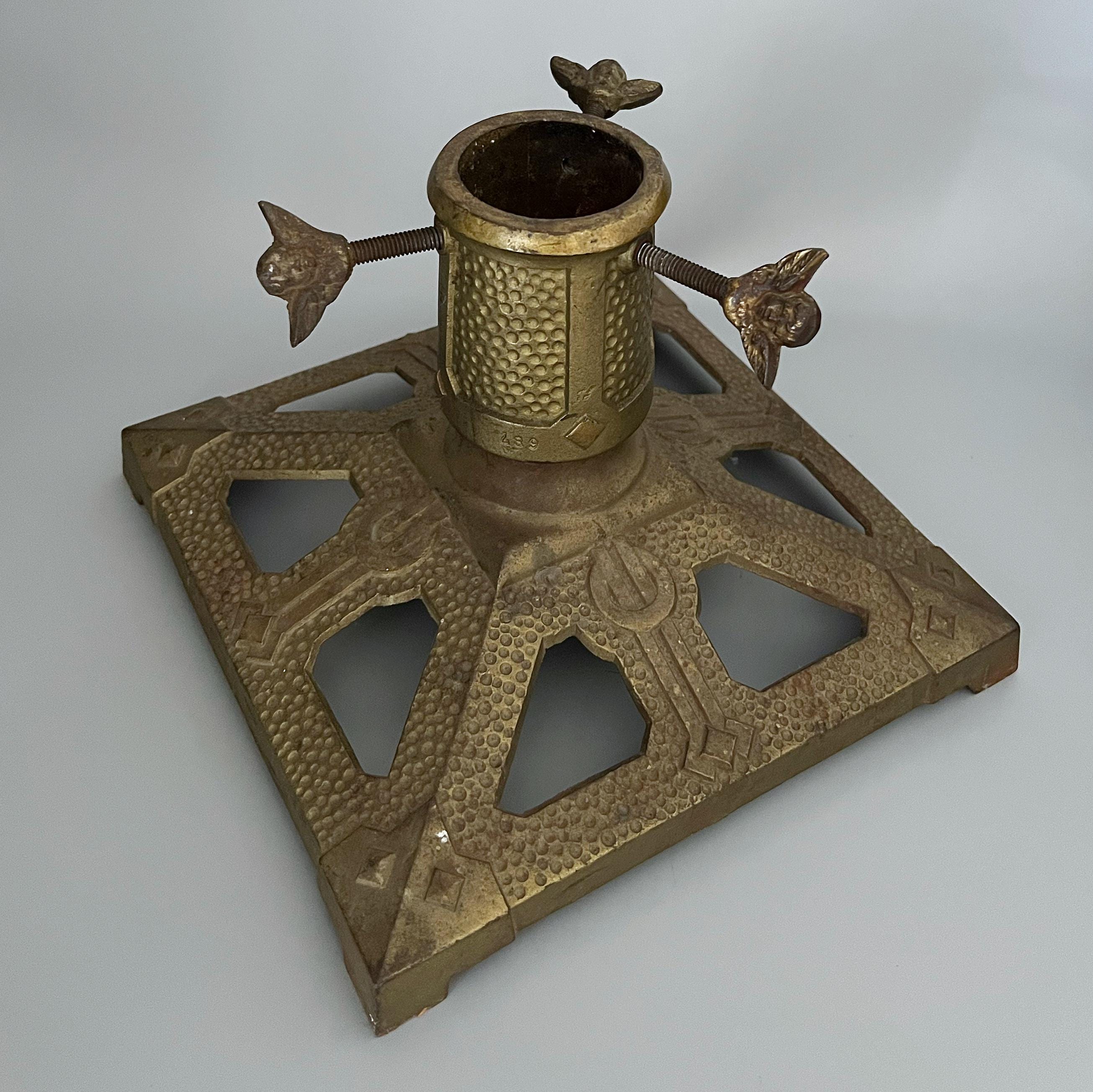 アンティーク鋳鉄製クリスマスツリースタンド（刻印687