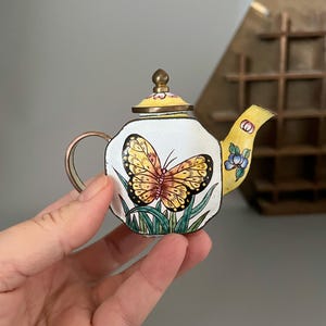 Mini enamel teapot with butterfly and flower motif - Small vintage teapot - Dollhouse decor - Teapot collectors