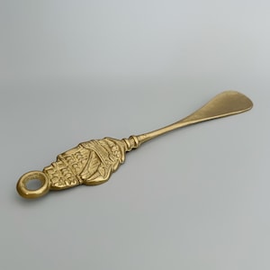 Brass Shoehorn Sailboat Motif - Vintage Mid Century Shoehorn for the Wall - Fisherman core home brass home decor