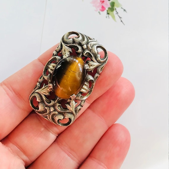Art Deco brown Tiger eye brooch