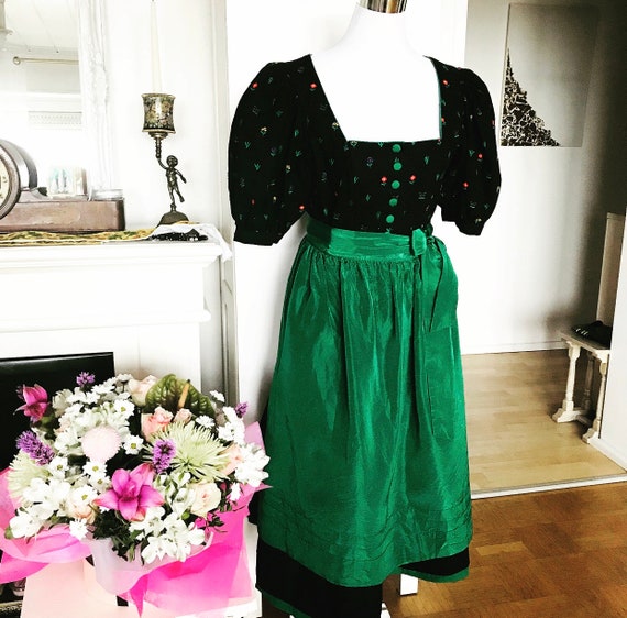 Vintage Dirndl, Designer Oktoberfest dress, Sporta