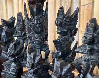 Vintage chess pieces - Brown and black carved wood collectible chess pieces set - Handmade in Bali - Chess gifts