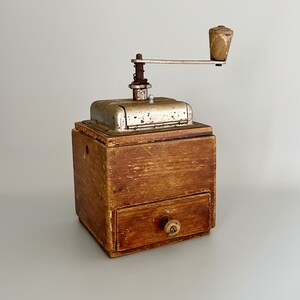 Collectible Coffee Grinder - Rustic Wooden Coffee Grinder Farmhouse Style Authentic Vintage Manual Coffee Grinder - Made in Germany