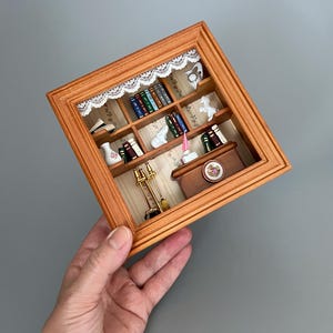Victorian Room Wooden Diorama Shadow Box 3D Vintage “Reutter Original Germany” Wall Mount Diorama - Dollhouse Decorations - Collectible item