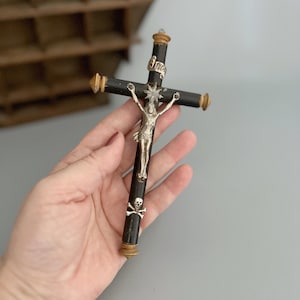 Wall Cruzifix Antique around 1920 - Gothic Style German Wooden Cross - Altar Wall Crucifix - Religious Home Decor