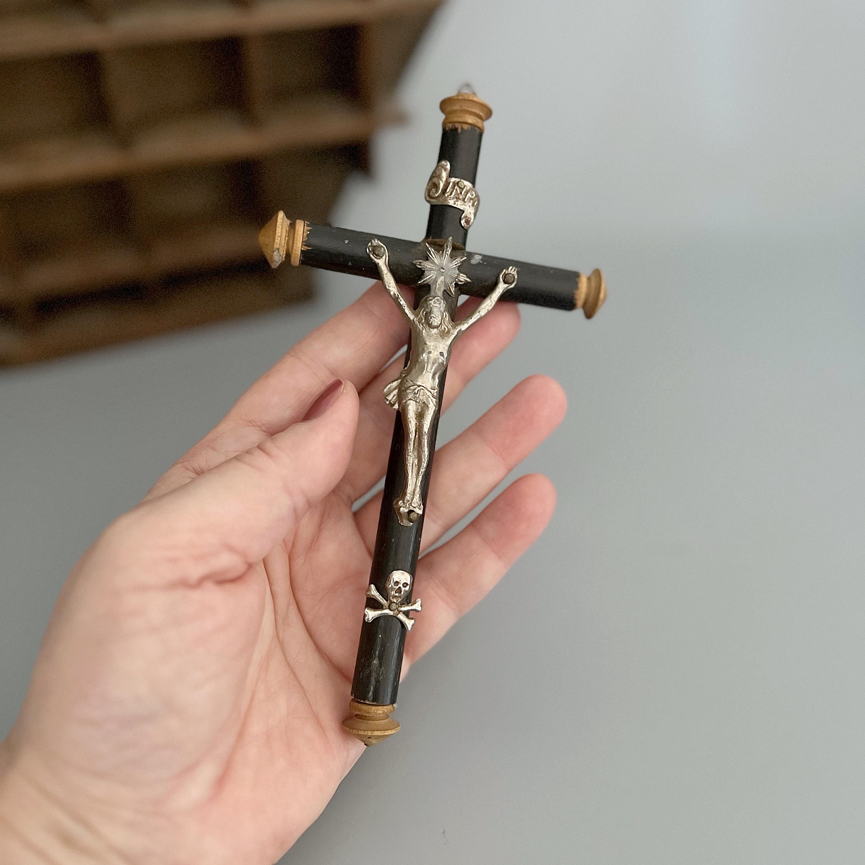 Wall Cruzifix Antique around 1920 - Gothic Style German Wooden Cross - Altar Wall Crucifix - Religious Home Decor