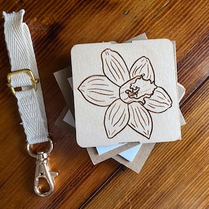 December Birth Flower Keychain Flower Press | press kit, birth flower gift for mom, unique gift idea, flower press kit, botanical press