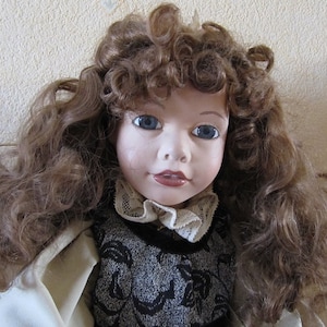 Glorfix doll