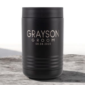 Edelstahl-Dosenkühler mit Gravur, Groomsmen-Dosenhalter, Groomsmen-Geschenke personalisiertes Geschenk, gravierter Dosenkühler, Flaschenhalter