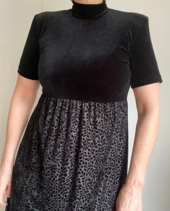 Vintage Black Velvet Crushed Velvet Empire Waist Dres… Gem