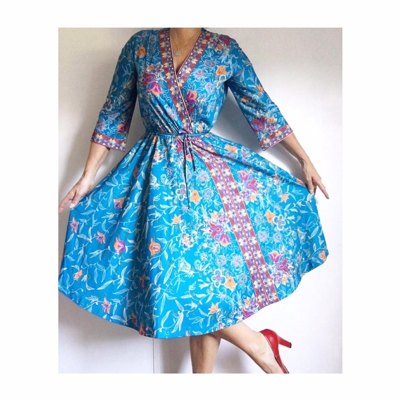 Vintage 70s Gorgeous Colorful Bohemian Day Dress W Matching Belt Montgomery Ward
