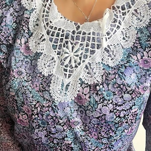 Sweet Vintage 80s Puritan Lace Collar Floral Bohemian Dress Vintage Secretary Dress Vintage Floral Daydress