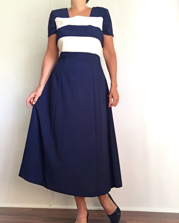 Vintage Navy Blue Ecru Color Block Dress | Vintag… - image 5