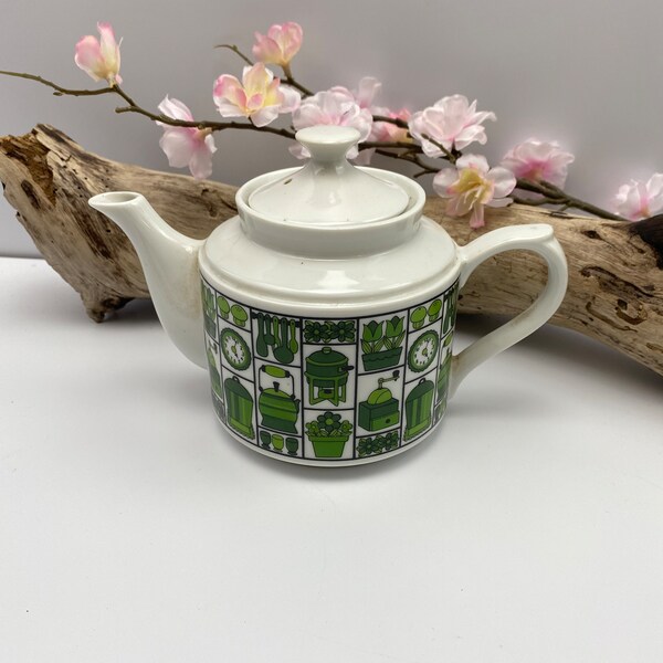 Tea Pot / Japanese Retro / Used Condition