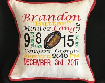 Almofada de anúncio de nascimento de futebol... Bordada com informações de nascimento do bebê
