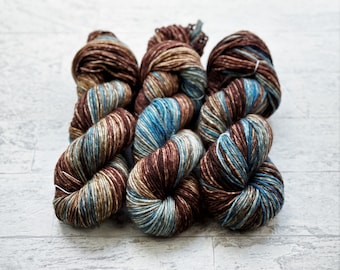 Jinn  Hand Dyed Yarn - Gradient Superwash Merino - DK Weight - #G107 Baby Bear