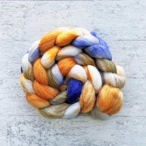 Super Wash Merino Roving - Hand Dyed Merino Wool - #SW111