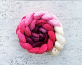 Super Wash Merino Roving - Hand Dyed Merino Wool - #SW101