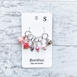 Pig Stitch Marker Set - Small Stitch Markers for Knitting and Crochet - 11mm Rings
