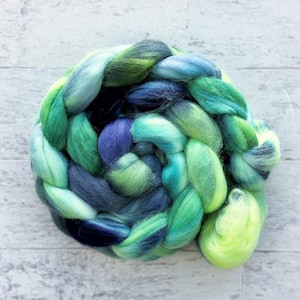 Super Wash Merino Roving - Hand Dyed Merino Wool - #SW109
