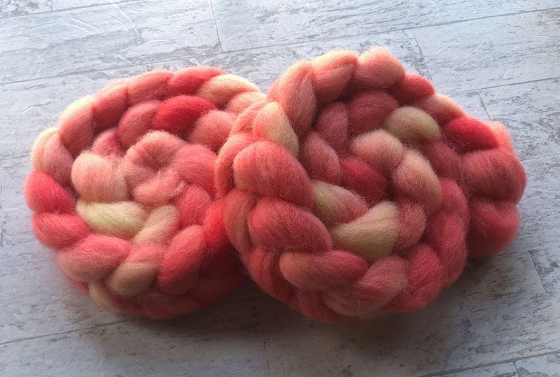 Needle Felting Hand Dyed Wool Roving Spinning Fiber Wet felting Coral Polwarth Wool
