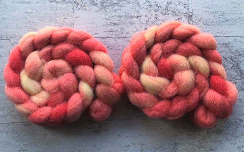 Needle Felting Hand Dyed Wool Roving Spinning Fiber Wet felting Coral Polwarth Wool
