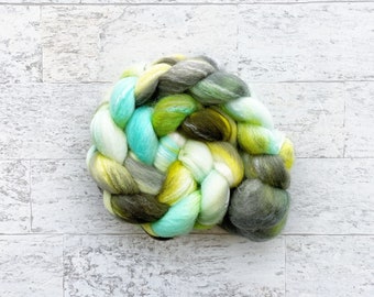 Hand Dyed Wool Roving - Targhee Wool/Bamboo/Silk Blend - #TB116