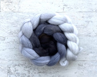 Hand Dyed Wool Roving - Gradient Corriedale Cross Wool - #CX252